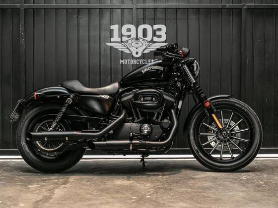 HARLEY-DAVIDSON SPORTSTER XL 883N IRON 